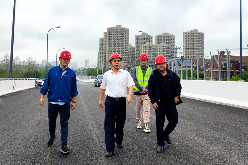 公司黨委書記、董事長錢申春調(diào)研西二環(huán)項目建設(shè)推進工作2